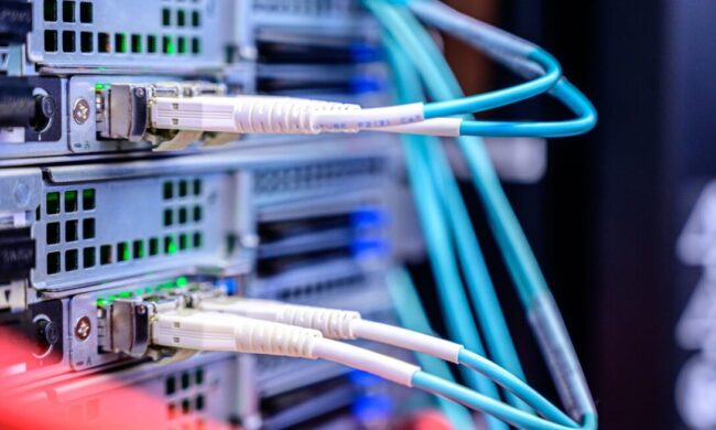 Fibra ottica, il nuovo record di velocità lancia la rete nel futuro