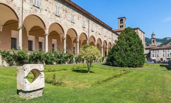 Percorsi immersi nella natura alla scoperta di tesori dell'arte e della storia